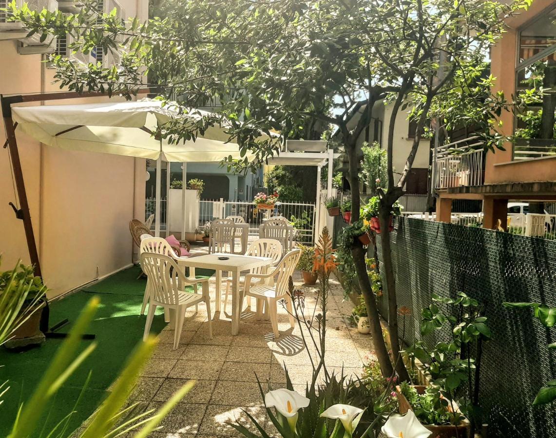 Hotel Amalfi Rimini Eksteriør billede