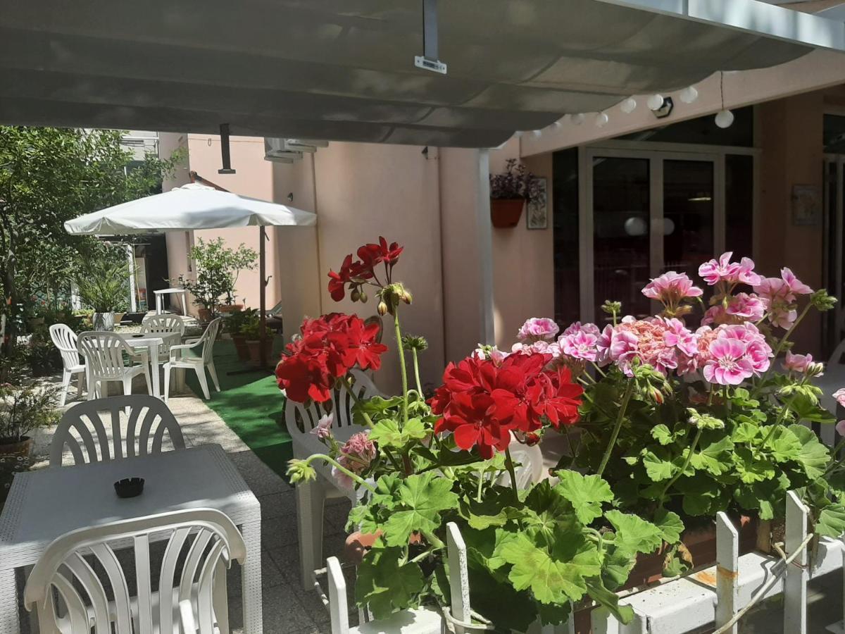 Hotel Amalfi Rimini Eksteriør billede